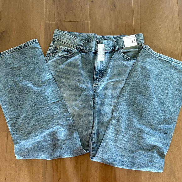 The Children's Place Light Blue Jeans - Picture 1 of 6